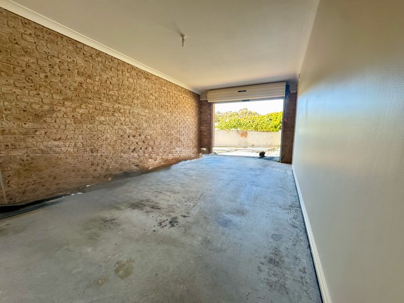 Photo - 2/18 Ivy Crescent, Old Bar NSW 2430 - Image 10