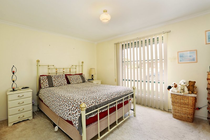 Photo - 2/18 Jasmine Street, Bell Park VIC 3215 - Image 4