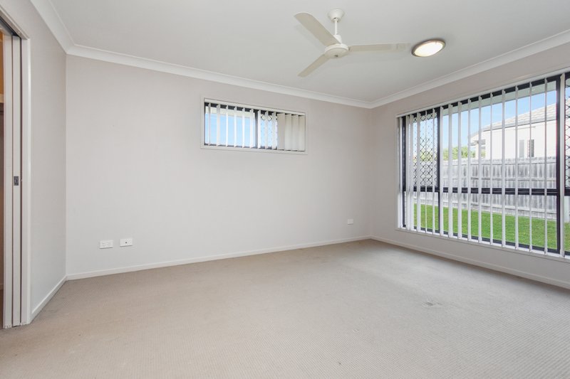 Photo - 218 Macdonald Drive, Narangba QLD 4504 - Image 6