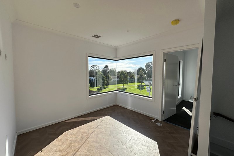 Photo - 2/18 Mark Court, Hampton Park VIC 3976 - Image 14