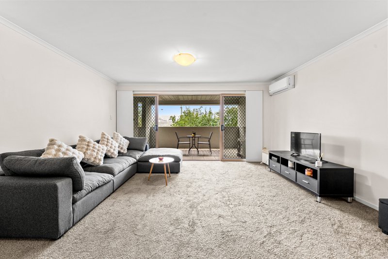 Photo - 21/8 Mascar Street, Upper Mount Gravatt QLD 4122 - Image 2
