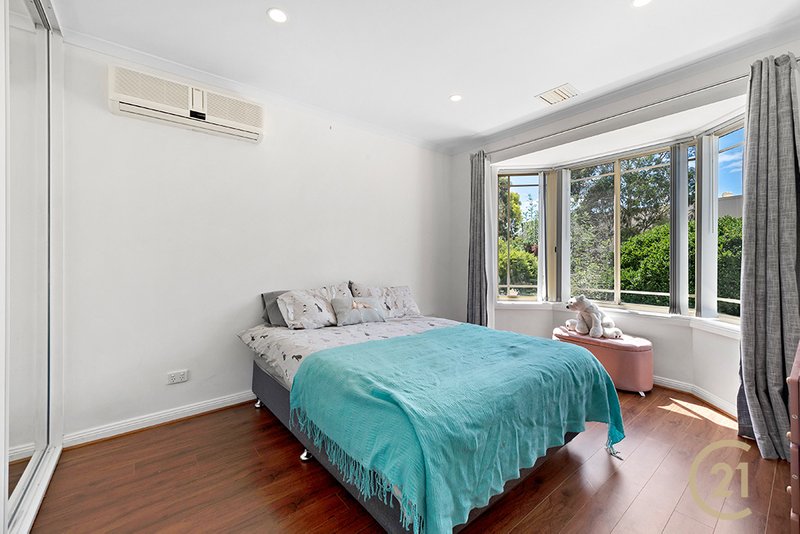 Photo - 2/18 Mcewin Avenue, Redwood Park SA 5097 - Image 4