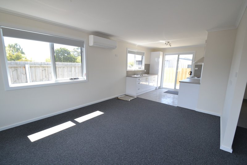 Photo - 2/18 Monash Street, Mowbray TAS 7248 - Image 4