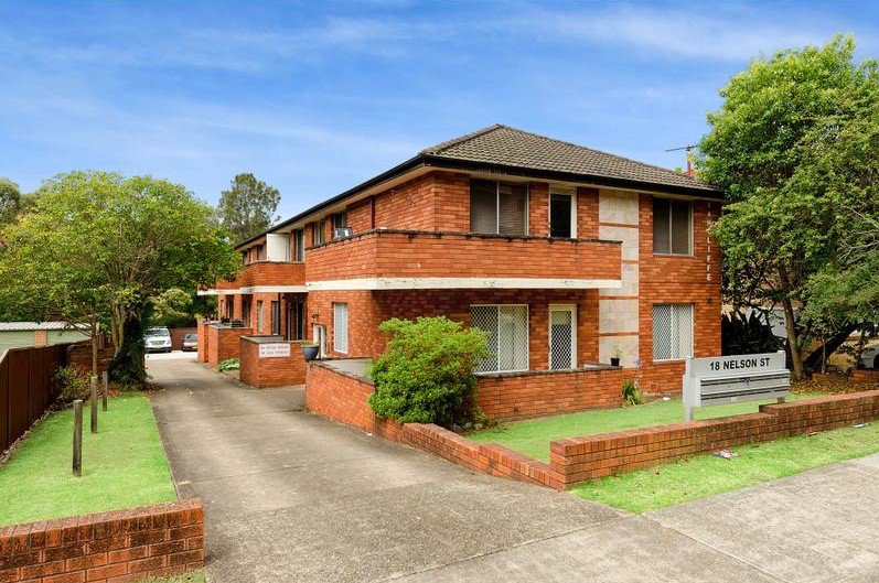 Photo - 2/18 Nelson Street, Penshurst NSW 2222 - Image 1