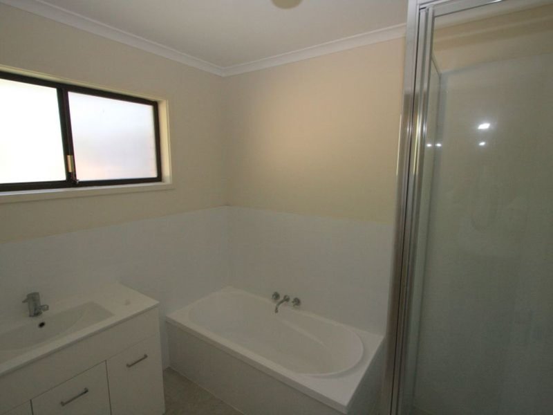 Photo - 2/18 Red Bass Avenue, Tweed Heads West NSW 2485 - Image 7