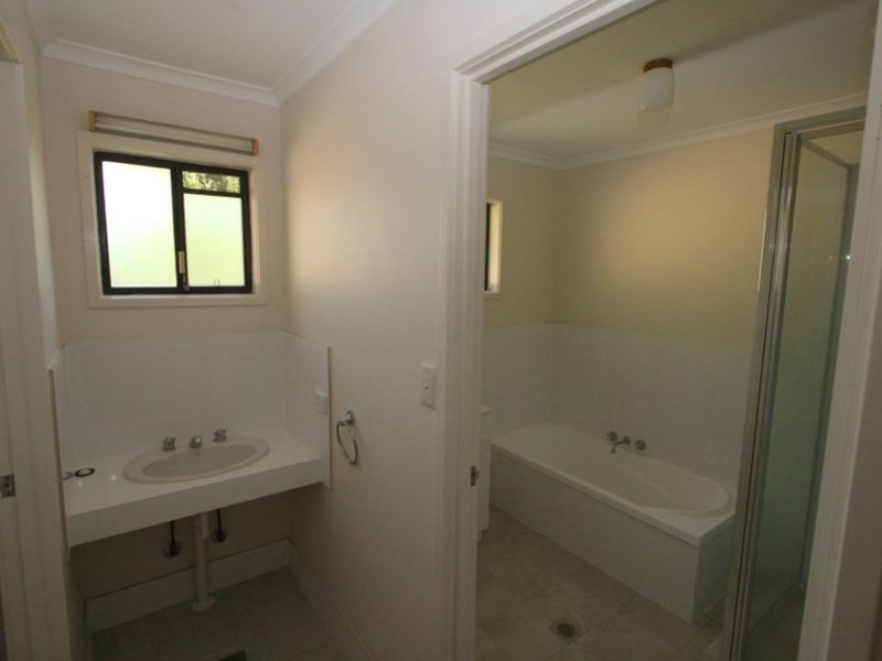 Photo - 2/18 Red Bass Avenue, Tweed Heads West NSW 2485 - Image 8