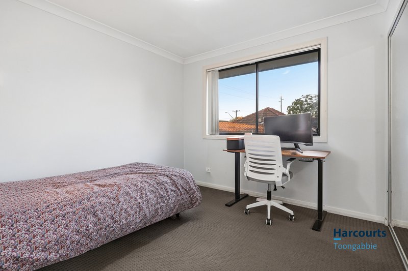 Photo - 2/18 Reynolds Street, Toongabbie NSW 2146 - Image 11