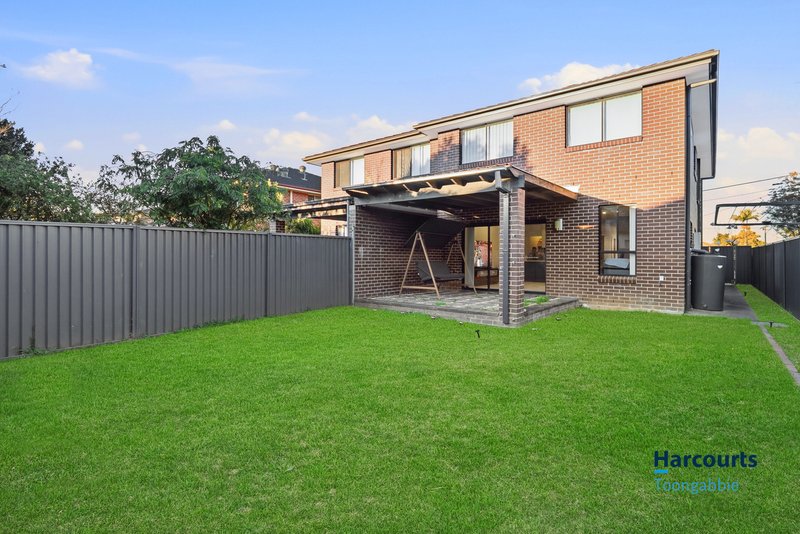 Photo - 2/18 Reynolds Street, Toongabbie NSW 2146 - Image 13
