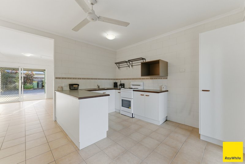 Photo - 2/18 Robert Road, Bentley Park QLD 4869 - Image 3