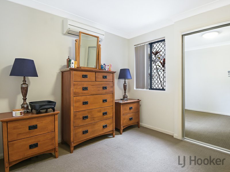 Photo - 2/18 Seeney Street, Zillmere QLD 4034 - Image 7