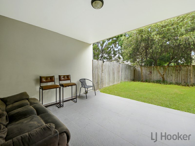 Photo - 2/18 Seeney Street, Zillmere QLD 4034 - Image 9