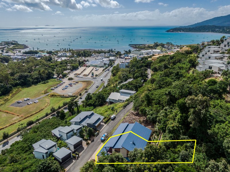 2/18 Stonehaven Court, Airlie Beach QLD 4802