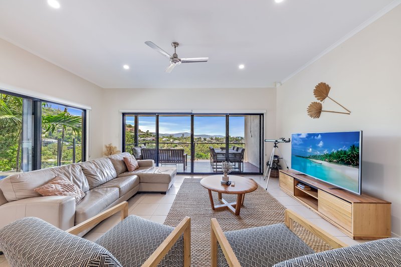 Photo - 2/18 Stonehaven Court, Airlie Beach QLD 4802 - Image 5