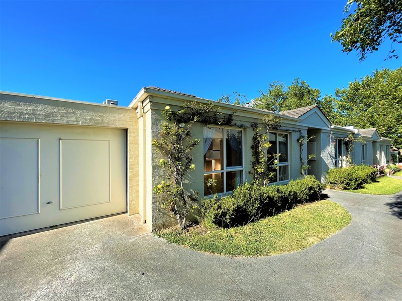 Photo - 2/18 Sycamore Street, Malvern East VIC 3145 - Image 1