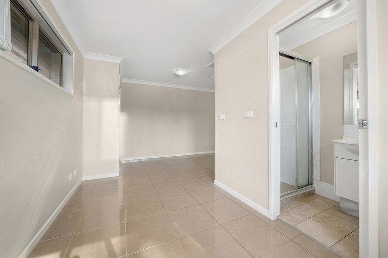 Photo - 2/18 Sydney Street, Blacktown NSW 2148 - Image 4