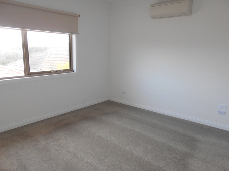 Photo - 2/18 Tasman Street, Preston VIC 3072 - Image 7