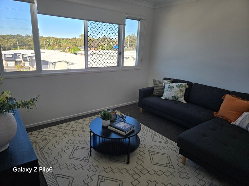 Photo - 21/8 Taylor Place, Mackenzie QLD 4156 - Image 13
