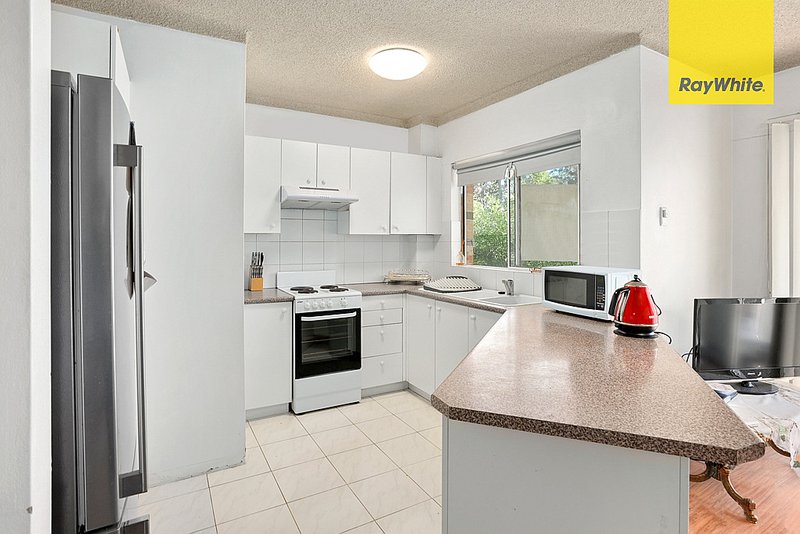 Photo - 2/18 Thomas May Place, Westmead NSW 2145 - Image 1