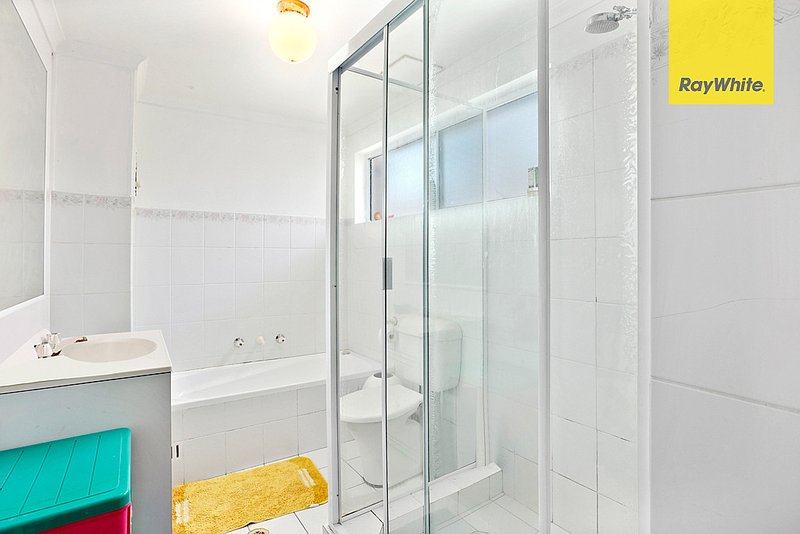 Photo - 2/18 Thomas May Place, Westmead NSW 2145 - Image 2