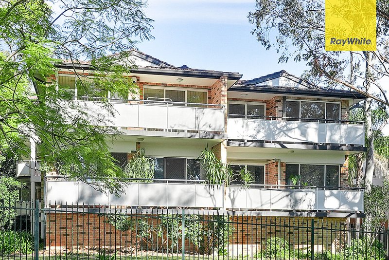 Photo - 2/18 Thomas May Place, Westmead NSW 2145 - Image 11