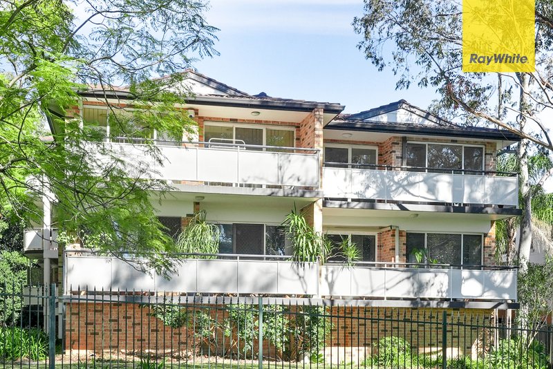 Photo - 2/18 Thomas May Place, Westmead NSW 2145 - Image 10