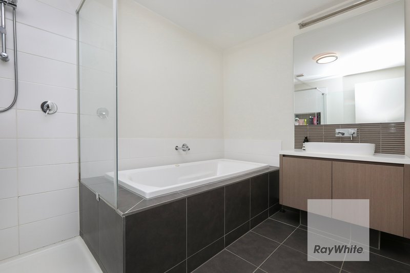 Photo - 2/18 Upway Circuit, Westmeadows VIC 3049 - Image 8