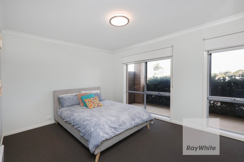 Photo - 2/18 Upway Circuit, Westmeadows VIC 3049 - Image 9