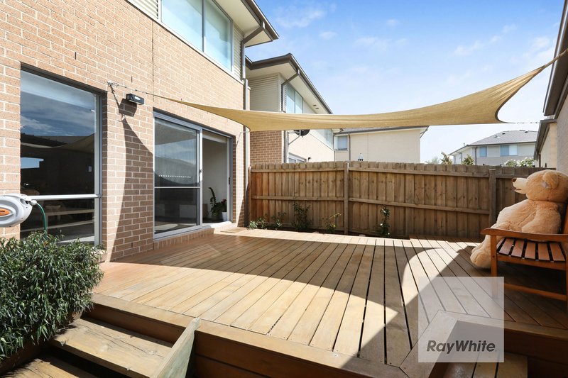 Photo - 2/18 Upway Circuit, Westmeadows VIC 3049 - Image 10