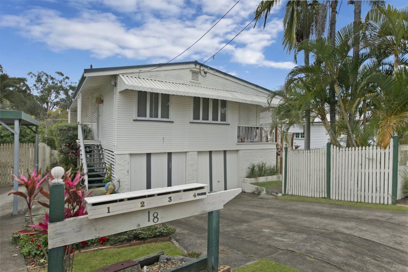 Photo - 2/18 Victor Street, Holland Park QLD 4121 - Image 8