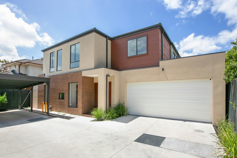 2/18 Winter Crescent, Reservoir VIC 3073