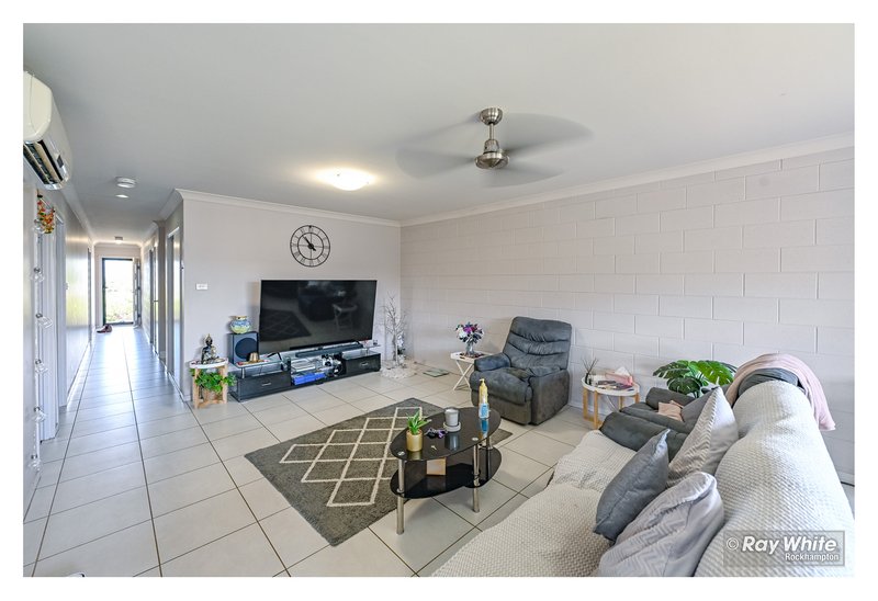 Photo - 2/181 Lucas Street, Gracemere QLD 4702 - Image 6