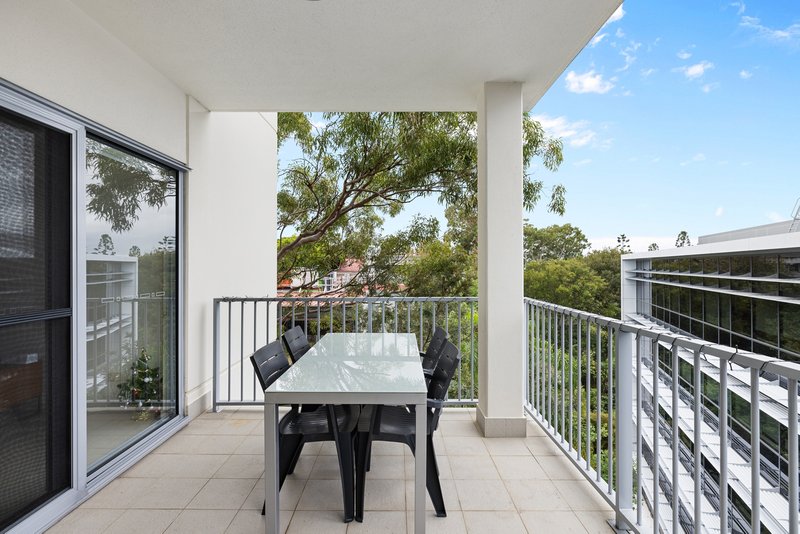 Photo - 218/23 Robinson Place, Kelvin Grove QLD 4059 - Image 4