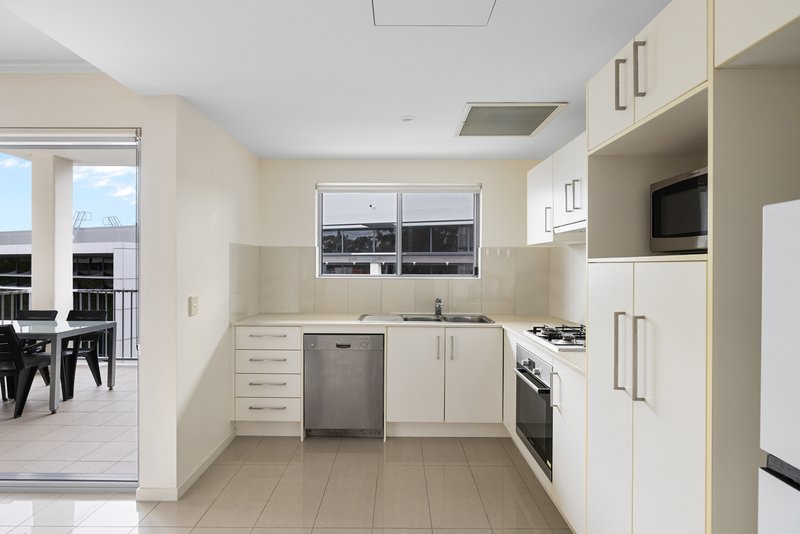 Photo - 218/23 Robinson Place, Kelvin Grove QLD 4059 - Image 6