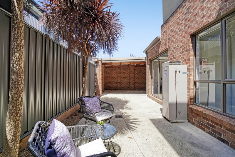 Photo - 2/187 Edwardes Street, Reservoir VIC 3073 - Image 10