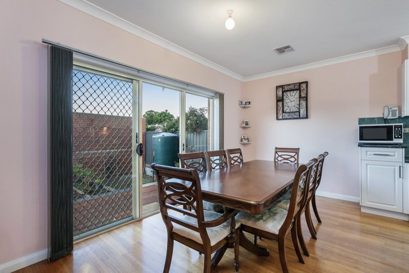 Photo - 2/188 Wood Street, Preston VIC 3072 - Image 5