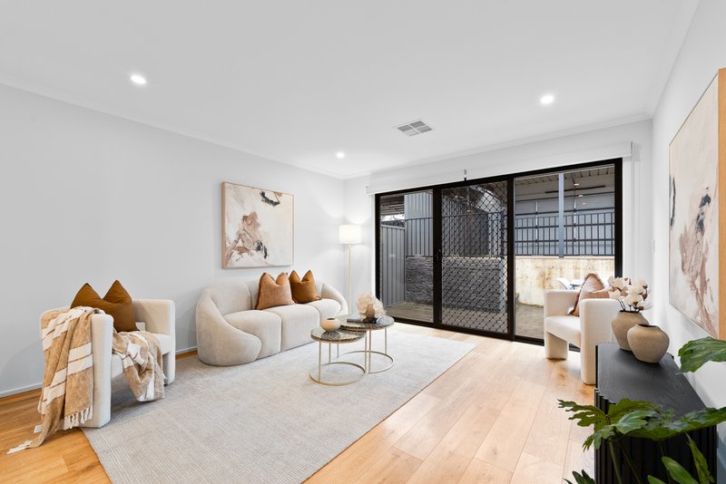 Photo - 2/189 Heysen Boulevard, Mount Barker SA 5251 - Image 8