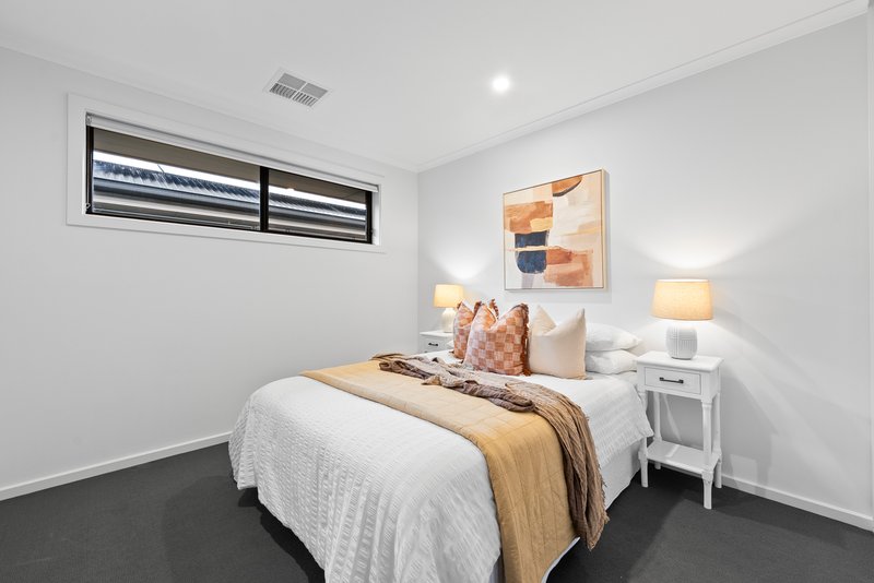 Photo - 2/189 Heysen Boulevard, Mount Barker SA 5251 - Image 15