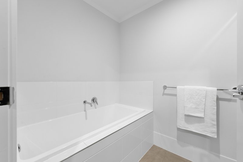 Photo - 2/189 Heysen Boulevard, Mount Barker SA 5251 - Image 19