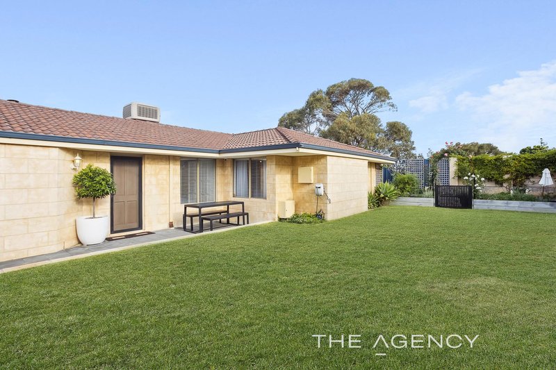 Photo - 218A Eddystone Avenue, Beldon WA 6027 - Image 4