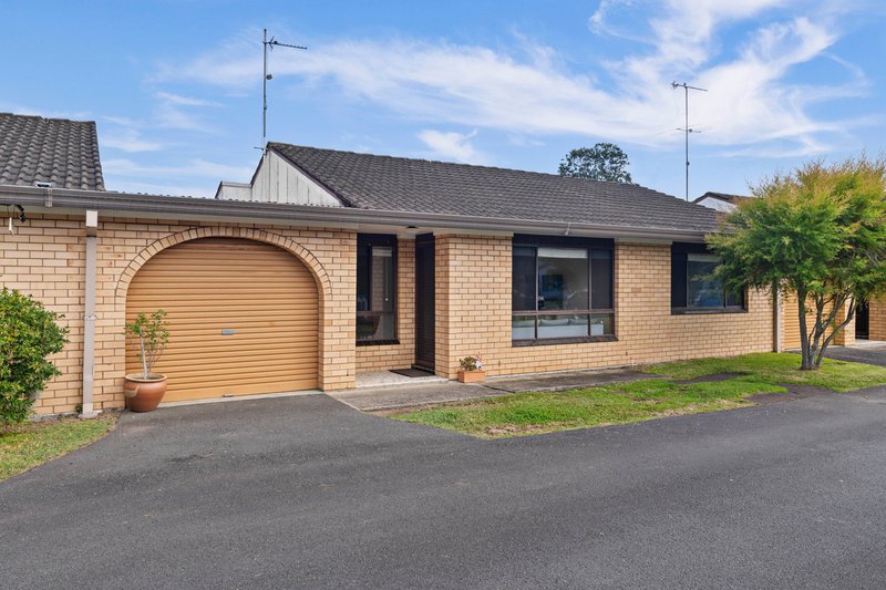 Photo - 2/19-21 Boyce Avenue, Wyong NSW 2259 - Image 1