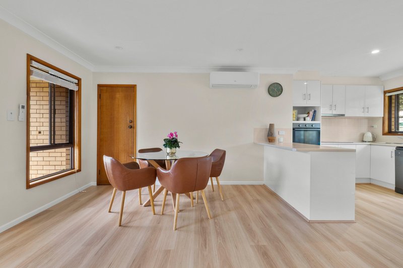 Photo - 2/19-21 Boyce Avenue, Wyong NSW 2259 - Image 4