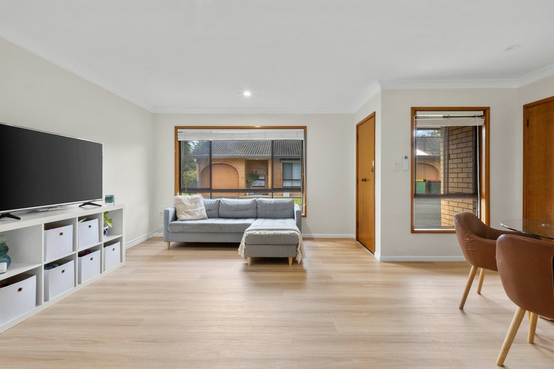 Photo - 2/19-21 Boyce Avenue, Wyong NSW 2259 - Image 6
