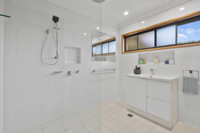 Photo - 2/19-21 Boyce Avenue, Wyong NSW 2259 - Image 9