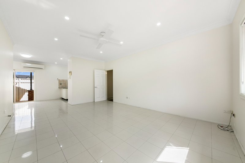 Photo - 2/19-21 Ellis Street, Merrylands NSW 2160 - Image 5