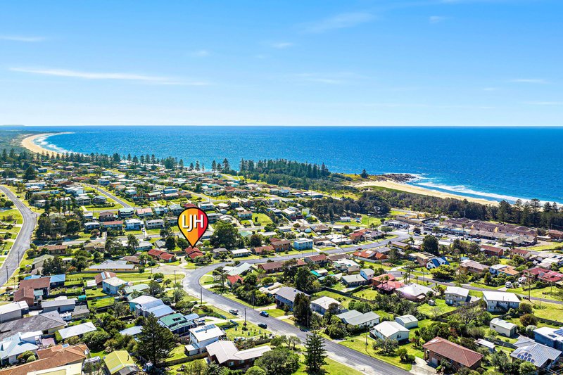 Photo - 2/19-21 Grenville Avenue, Tuross Head NSW 2537 - Image 20