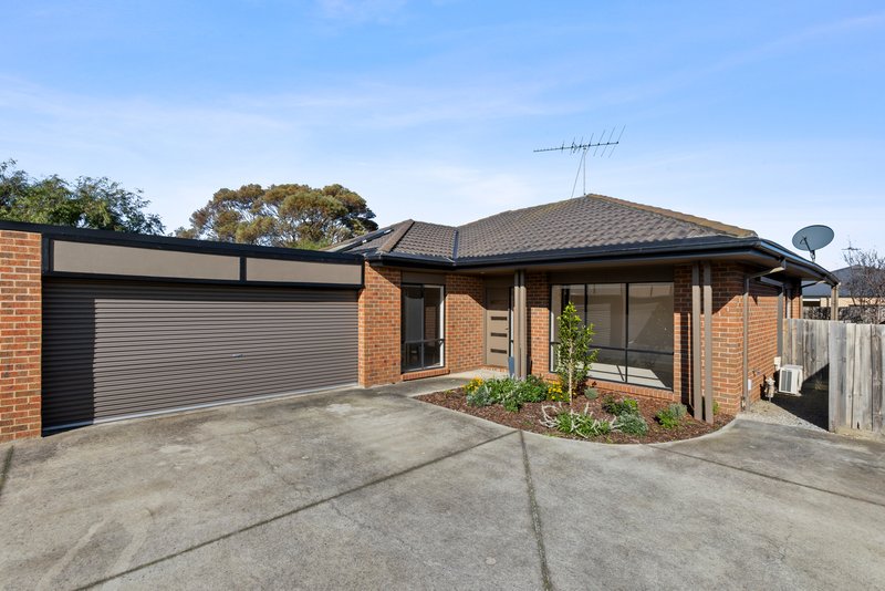 Photo - 2/19-21 Watson Avenue, Belmont VIC 3216 - Image 1