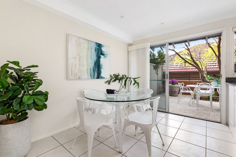 Photo - 2/19-23 Cairo Street, Cammeray NSW 2062 - Image 5