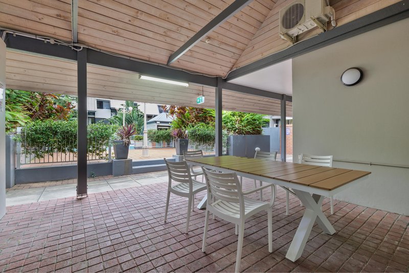 Photo - 2/19 Agnes Street, Fortitude Valley QLD 4006 - Image 8