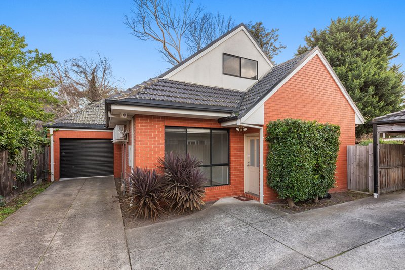 Photo - 2/19 Alfred Grove, Oakleigh East VIC 3166 - Image 1
