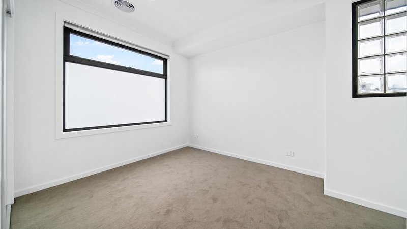 Photo - 2/19 Baldwin Avenue, Noble Park VIC 3174 - Image 5